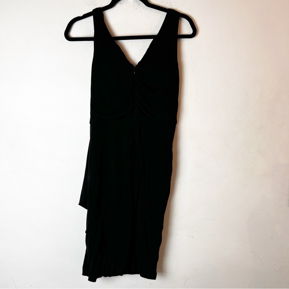 SZ 6 Badgley Mischka Black Dress w/ Diamond embellished side - Picture 6 of 6